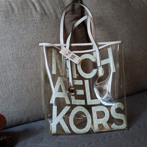Purse - Picture 1 of 5